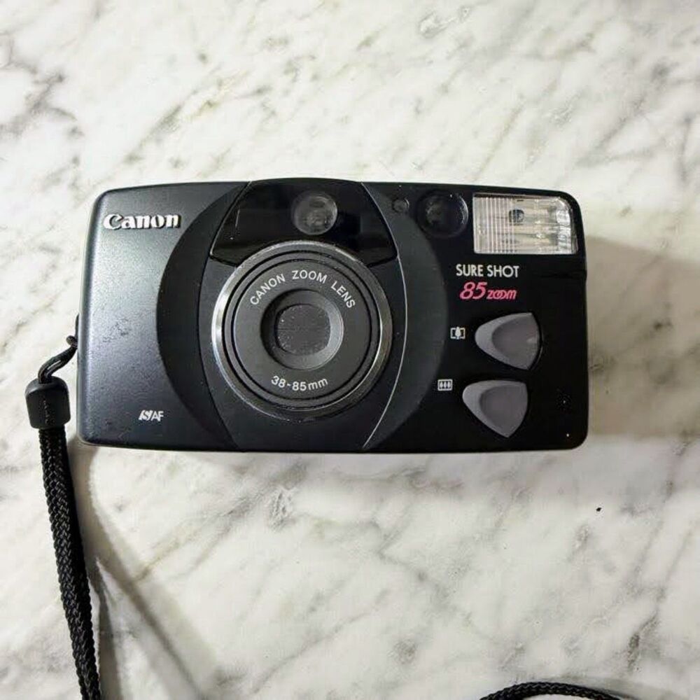 UNTESTED Vintage Canon Sure Shot 85 Zoom 35mm Point & Shoot Film Camera w/Case